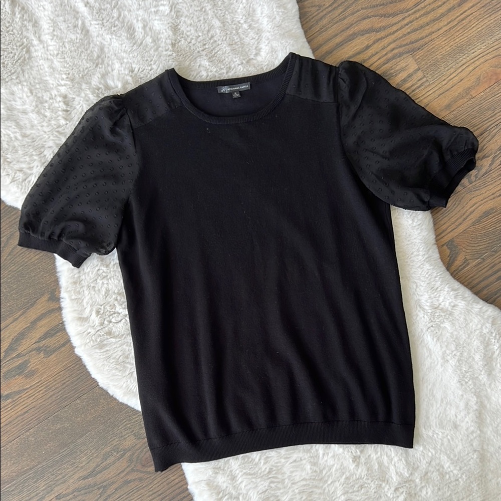 Adrianna Papell, Women's Black Puff Sleeve knit Top, size medium